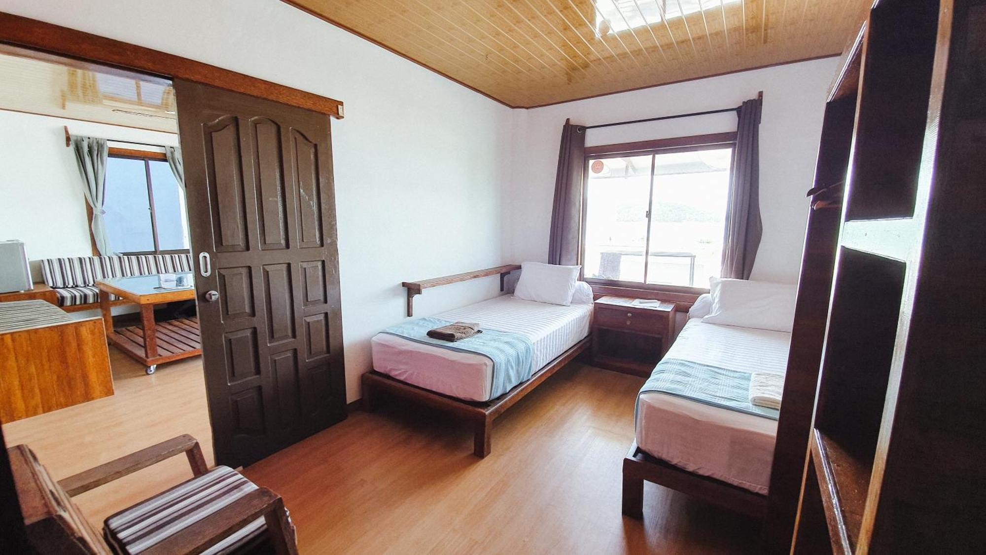 Jamburae Lodge Lagudri Exterior photo